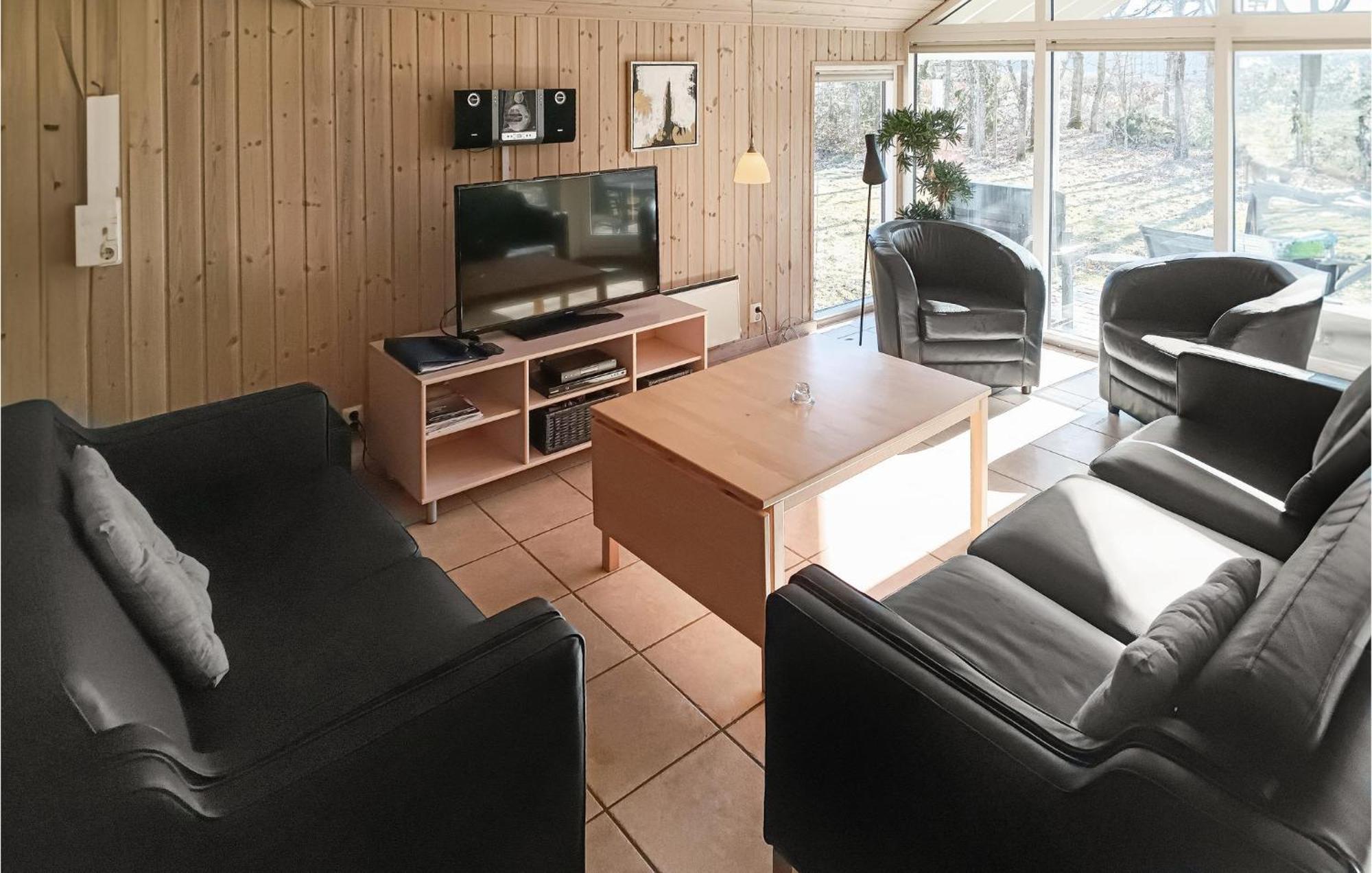 Beautiful Home In Koepingsvik With Kitchen Extérieur photo