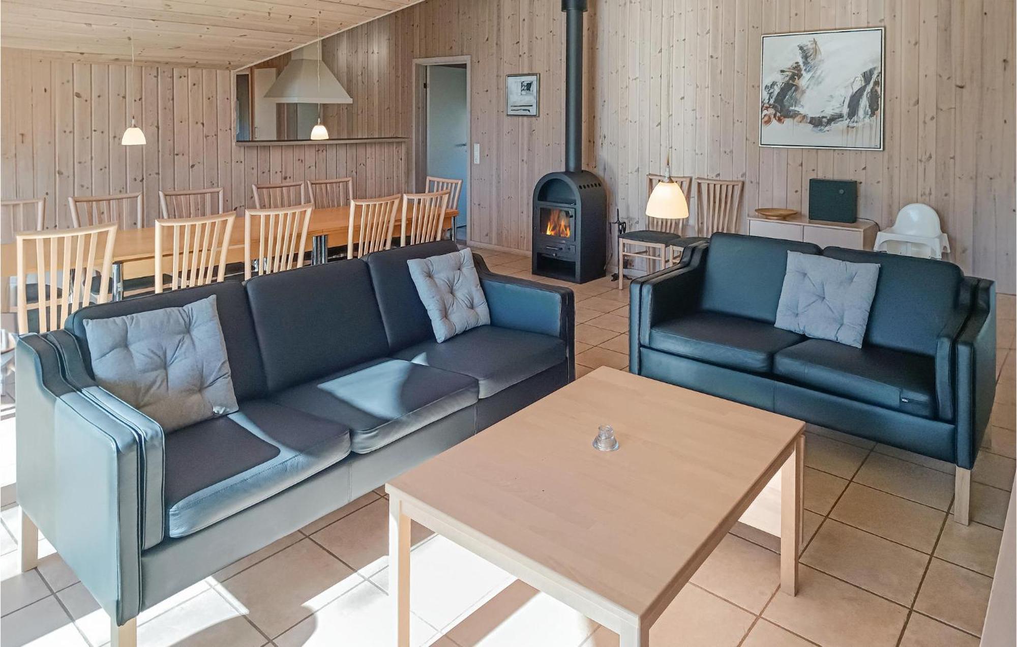 Beautiful Home In Koepingsvik With Kitchen Extérieur photo